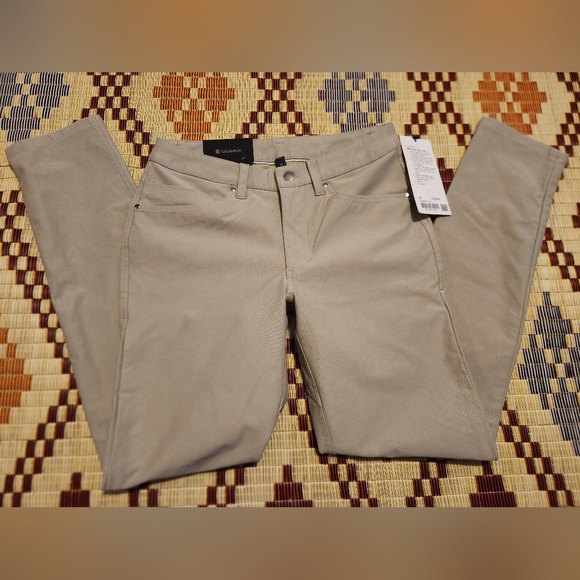 Mens Lululemon ABC Slim Pants. 28/31L. NWT